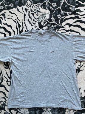 015 - VINTAGE 90s NIKE AIR SWOOSH T SHIRT